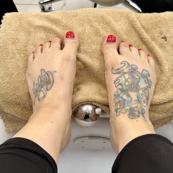 IVIA Nail Studio - Lavender Candle pedicure - Nail Salons Near Me - Santa Ana, California IVIA Nail Studio - Lavender Candle pedicure - Nail Salons Near Me - Santa Ana, California