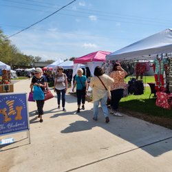 Home for the Holidays Gift Market