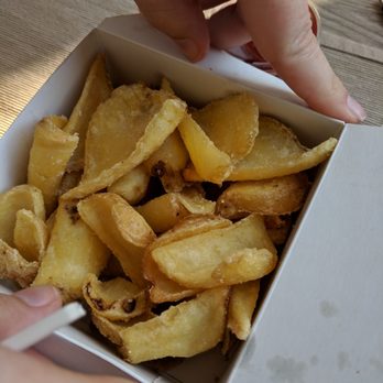 Veggiezz - Fries - Vegan Near Me - Vienna, 9
