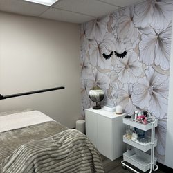 SA Beauty Salon - Eyelash space