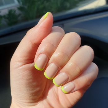 Elle Nails Spa - gel French tip - Nail Salons Near Me - Los Angeles, California