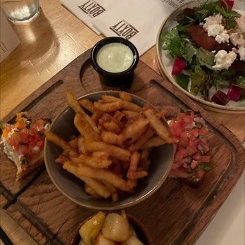 The Boxty House - Boxty platter to share - Irish Near Me - Dublin, D