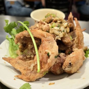 Phnom Penh - Garlic Wings - Cambodian Near Me - Vancouver, British Columbia Phnom Penh - Garlic Wings - Cambodian Near Me - Vancouver, British Columbia
