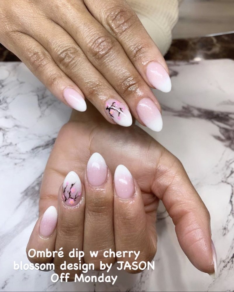 Enchanted Nails & Spa Logo