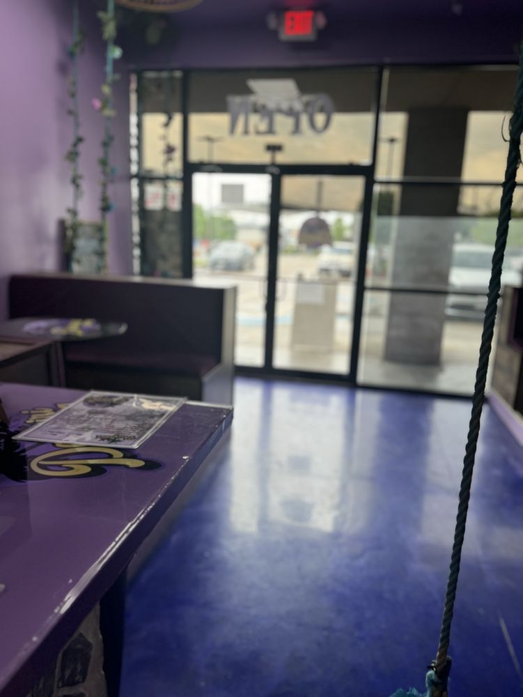 DAIQUIRI PLUG Updated September 2024 22 Photos 1454 Lockwood Dr