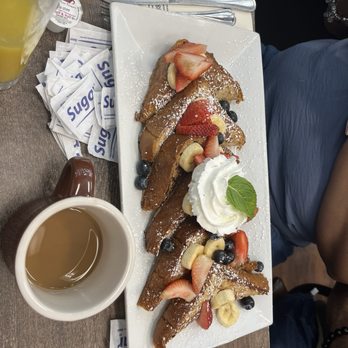 AmeriBrunch Cafe - Awesome French Toast, Philly Cheesecake Omelet, - Breakfast & Brunch Near Me - Las Vegas, Nevada