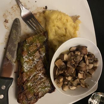 The Lodge at Cloudcroft - Steak, mashed potatoes, & sautéed mushrooms. - Hotels Near Me - Cloudcroft, New Mexico The Lodge at Cloudcroft - Steak, mashed potatoes, & sautéed mushrooms. - Hotels Near Me - Cloudcroft, New Mexico