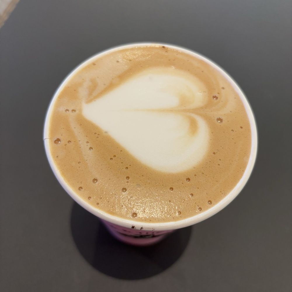 Joe & The Juice - Vanilla latte - Cafes Near Me - Oslo, 03 Joe & The Juice - Vanilla latte - Cafes Near Me - Oslo, 03