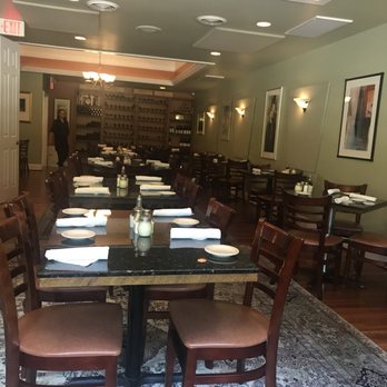 Giuseppe's - Main dining room - Italian Near Me - Williamsburg, Virginia