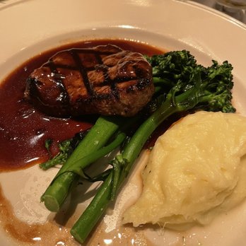 Old Ebbitt Grill - Filet Mignon - Bars Near Me - Washington, DC, District of Columbia