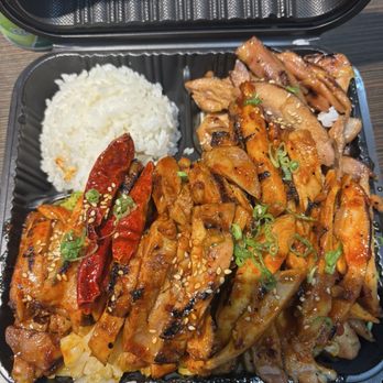 Young's Teriyaki - Thai chicken and teriyaki chicken on a bed of spicy noodles and a side of rice - Japanese Near Me - Rancho Cordova, California Young's Teriyaki - Thai chicken and teriyaki chicken on a bed of spicy noodles and a side of rice - Japanese Near Me - Rancho Cordova, California