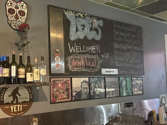 Lee's Grocery by null