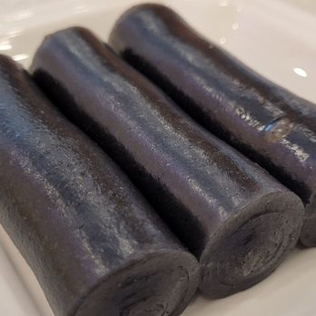 East Buffet & Restaurant - Sesame rolls 芝麻卷 - Buffets Near Me - Flushing, New York East Buffet & Restaurant - Sesame rolls 芝麻卷 - Buffets Near Me - Flushing, New York