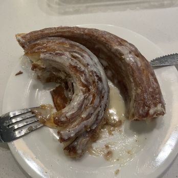 Papi’s Ohana - Cinnamon roll - Pizza Near Me - Lahaina, Hawaii Papi’s Ohana - Cinnamon roll - Pizza Near Me - Lahaina, Hawaii