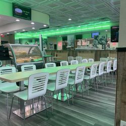 Ray's Pizzaria N.Y. Style