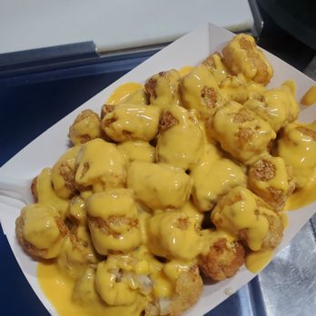 Grilled Cheese N Things - Love the cheesy tots! - Food Trucks Near Me Grilled Cheese N Things - Love the cheesy tots! - Food Trucks Near Me
