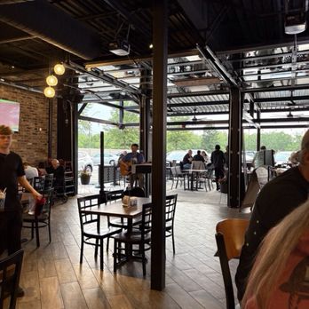 Villa Nova Pizza - Pizza Near Me - Lockport, Illinois