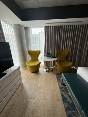 Humaniti Hotel Montreal Autograph Collection by null