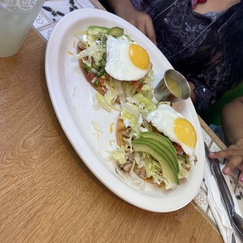 Mamas Cafe - Huevos en tostada - Mexican Near Me - Everett, Washington