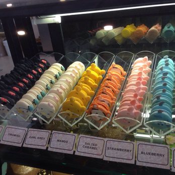 Daan Go Cake Lab - Desserts Near Me - Toronto, Ontario
