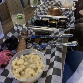 Schmidt’s BBQ - Mac and cheese, brisket, pulled pork sandwich and sauce sampler - Barbeque Near Me - Leesburg, Virginia Schmidt’s BBQ - Mac and cheese, brisket, pulled pork sandwich and sauce sampler - Barbeque Near Me - Leesburg, Virginia