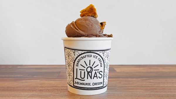 Luna's Ice Cream by null