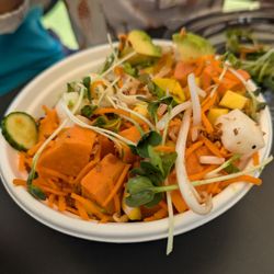 Sweetfin Poke Del Mar - Small vegetable poke