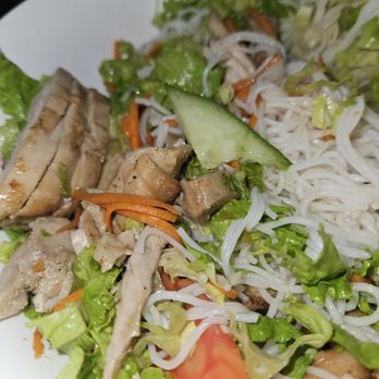 Little Viet Kitchen - Rice Noodle Bowl with Chicken - Vietnamese Near Me - Pittsburgh, Pennsylvania Little Viet Kitchen - Rice Noodle Bowl with Chicken - Vietnamese Near Me - Pittsburgh, Pennsylvania