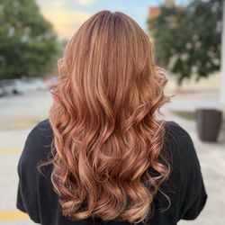 Voss Salon