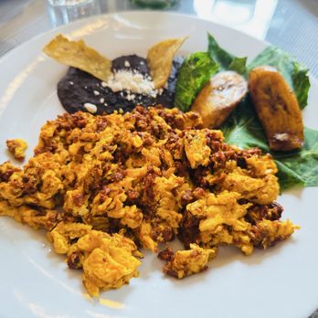 La Chaya Maya - Scrambled Eggs with Loganiza - Yucatan Near Me - Mérida, YUC La Chaya Maya - Scrambled Eggs with Loganiza - Yucatan Near Me - Mérida, YUC