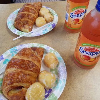 BJ Cinnamon - Delicious donut holes & croissants! - Bakeries Near Me - Folsom, California BJ Cinnamon - Delicious donut holes & croissants! - Bakeries Near Me - Folsom, California