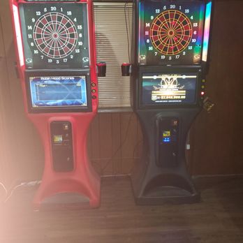 Dog House Lounge - Dive Bars Near Me - Dubuque, Iowa