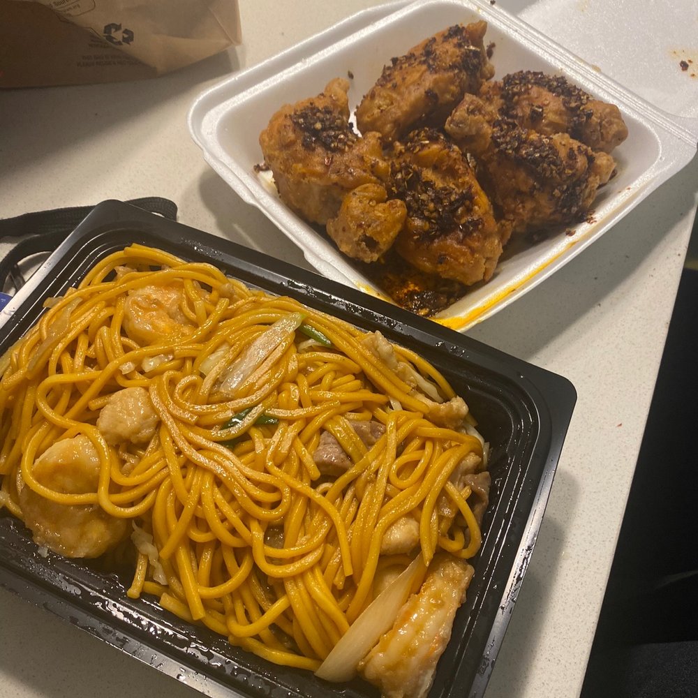 Chow Mein Spicy Chicken Wings Chow Mein Spicy Chicken Wings