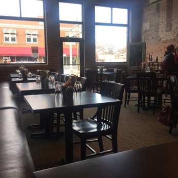 Prairie Creek Vineyards - Seating area - Wineries Near Me - Central City, Nebraska