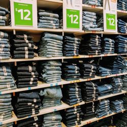 OshKosh B'gosh - Doorbusters on jeans