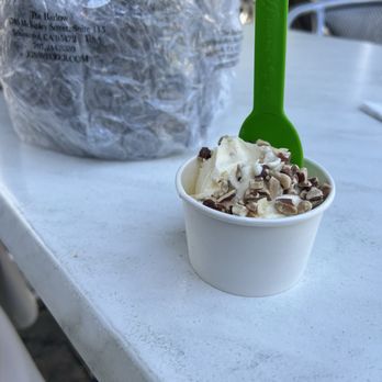 Two Dog Night Creamery - Cake Batter with Almonds - Ice Cream & Frozen Yogurt Near Me - Sebastopol, California Two Dog Night Creamery - Cake Batter with Almonds - Ice Cream & Frozen Yogurt Near Me - Sebastopol, California