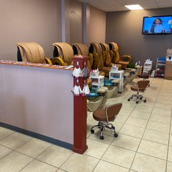 Top Nails
