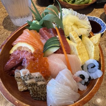 Sushi Ari - Chirashi Bowl - Sushi Bars Near Me - Puyallup, Washington Sushi Ari - Chirashi Bowl - Sushi Bars Near Me - Puyallup, Washington