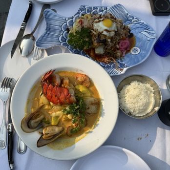 Poor Calvin's - Seafood curry and sea bass - Asian Fusion Near Me - Atlanta, Georgia