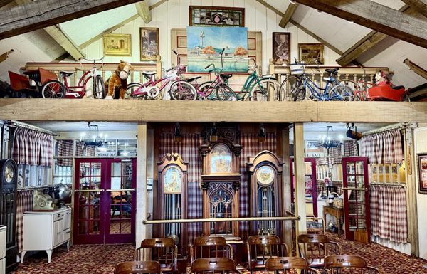 White Fence Farm Main Restaurant by null