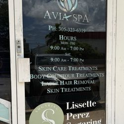 Lissette Perez Sugaring