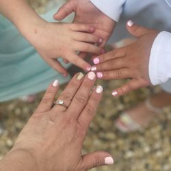 Pearl nails - I've gel on oldest daughter 012, 136