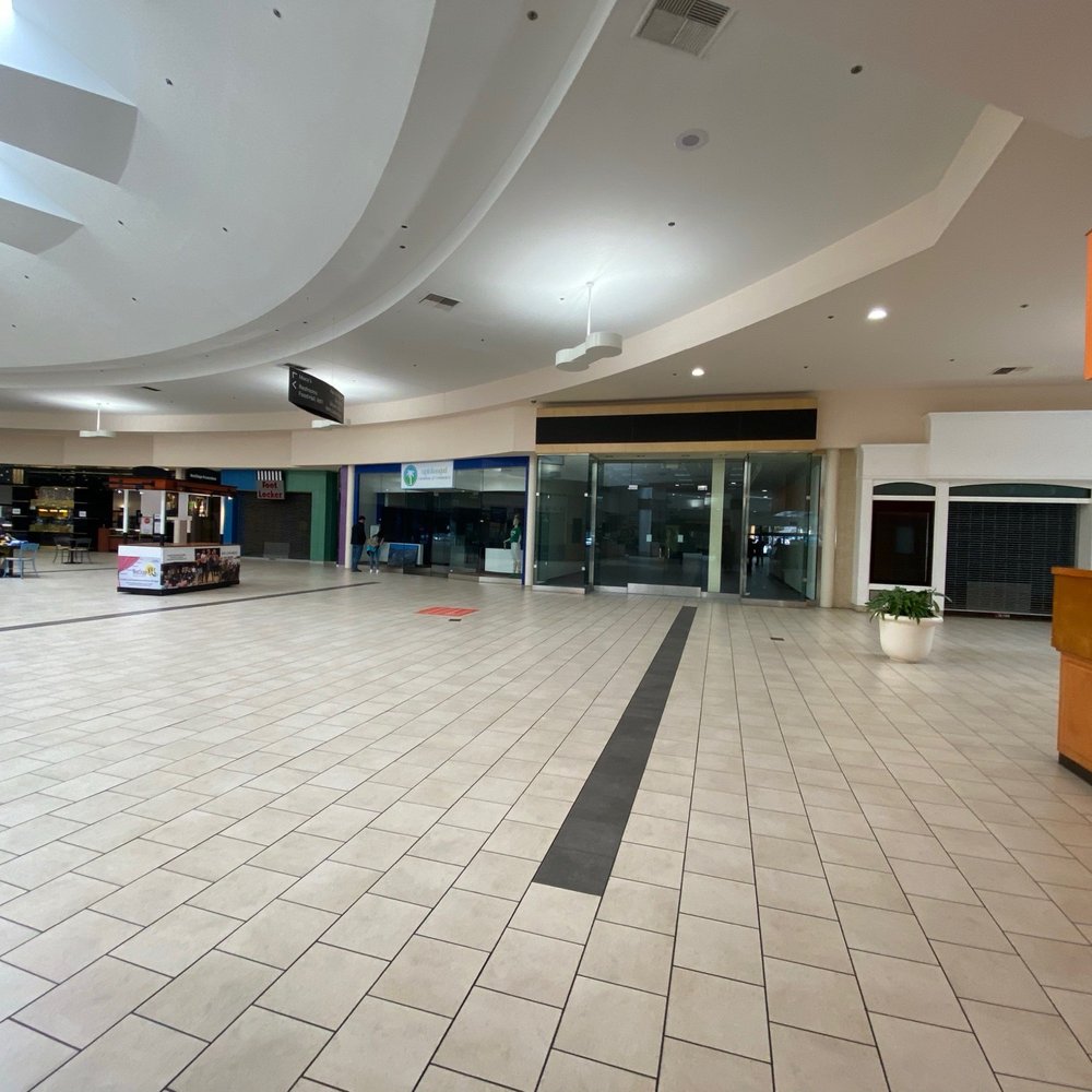 Capitola Mall - Covid killed the mall - Shopping Centers Near Me - Capitola, California