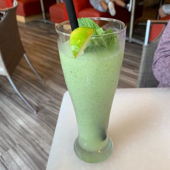 M.A.C. 24/7 - Frozen mo'o - American Near Me - Honolulu, Hawaii