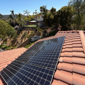 Sud & Squeegee Window & Solar Cleaning - Window Washing Near Me