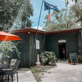 Deep Water Vineyard - Tasting Room exterior - Wineries Near Me - Wadmalaw Island, South Carolina Deep Water Vineyard - Tasting Room exterior - Wineries Near Me - Wadmalaw Island, South Carolina