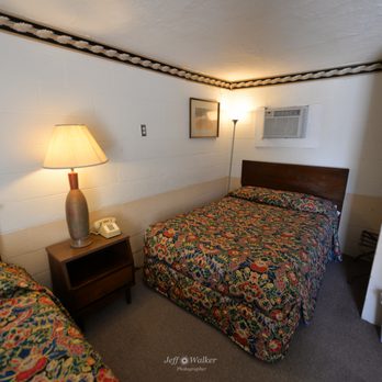 Romney Motel - Hotels Near Me - Seligman, Arizona Romney Motel - Hotels Near Me - Seligman, Arizona
