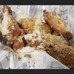 MeMee's Wings - MeMee's Wings Garlic Parmesan Wings