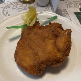 Gasthaus Zur Post - Backhendl - Restaurants Near Me - Aggsbach Dorf, 3
