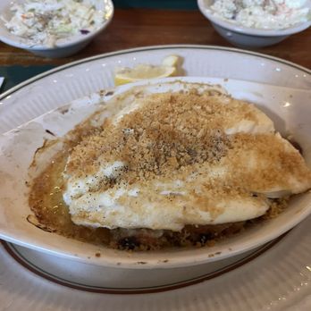 Stutesy's Pub & Grill - Pubs Near Me - Wells, Maine